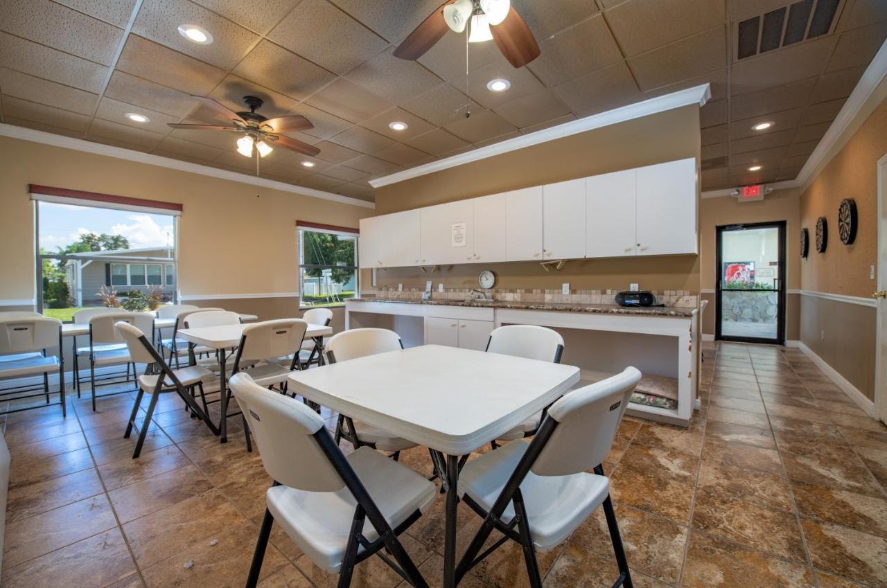 Buttonwood Bay RV Resort Sebring Exterior foto